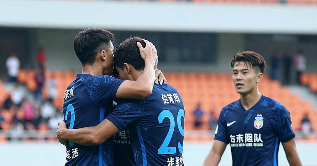 Phòng thay đồ Hà Nội FC: Những tiếng thì thầm mùa giải 2026